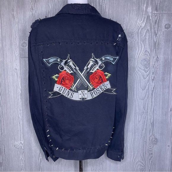 Guns and roses black denim jean jacket men’s size m upcycled distressed coat - Picture 2 of 16